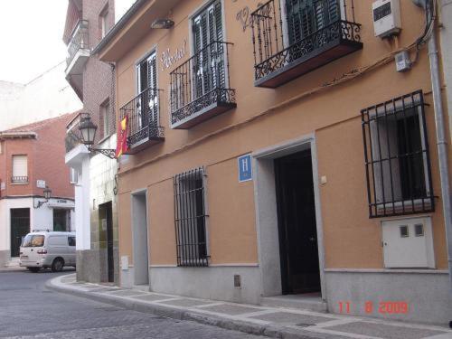 נבלקרנרו Hostal Cruz Verde מראה חיצוני תמונה
